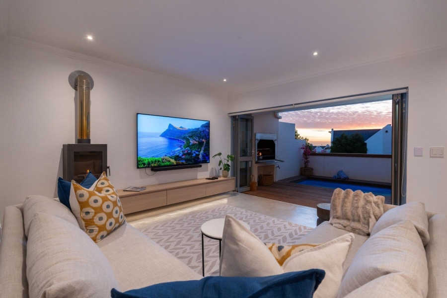 To Let 3 Bedroom Property for Rent in Big Bay Western Cape